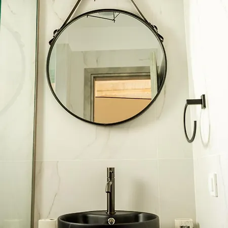 Misilia Santorini Cycladic House With Jacuzzi Villa