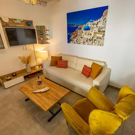 Villa Misilia Santorini Cycladic House With Jacuzzi *