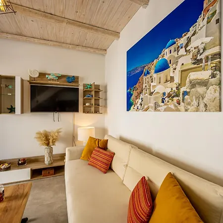 Misilia Santorini Cycladic House With Jacuzzi * Vothon