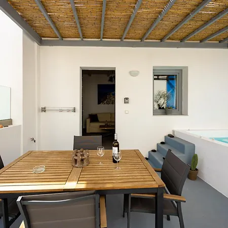 Misilia Santorini Cycladic House With Jacuzzi